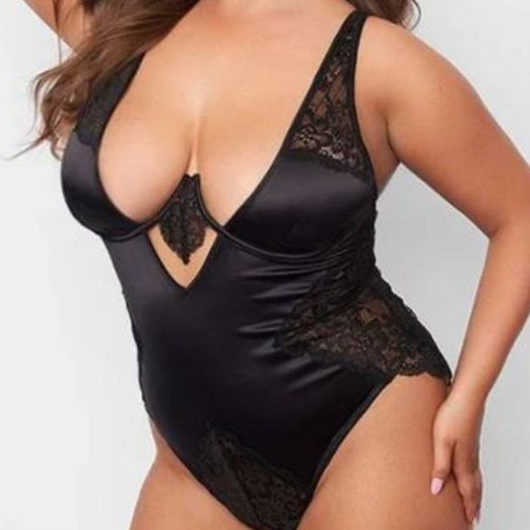 Fredericks of Hollywood Parissa Satin Teddy Lingerie - Picture 2 of 16